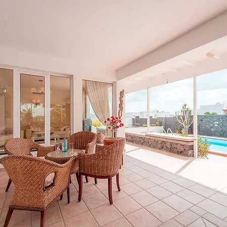 Maria Villa Puerto Calero